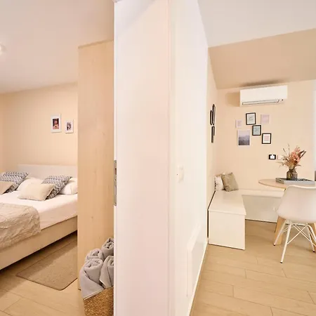 Apartments Martello Garden Porec Exterior photo
