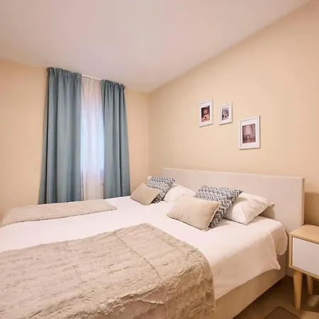 Apartments Martello Garden Porec Exterior photo