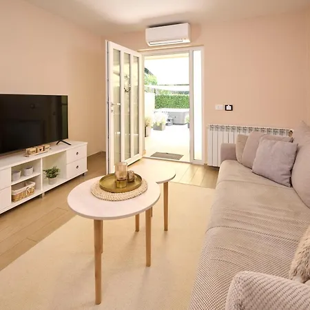 Apartments Martello Garden Porec Exterior photo