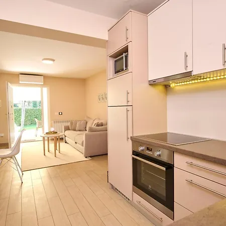 Apartments Martello Garden Porec Exterior photo